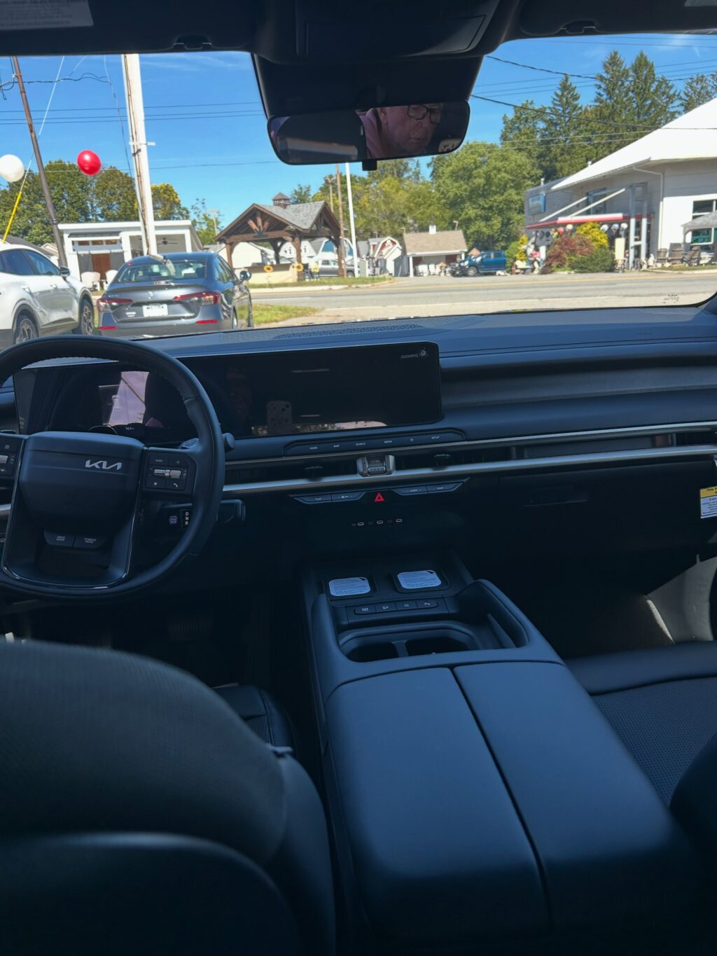 Instagram post from lfgauto. This post is in position 3.