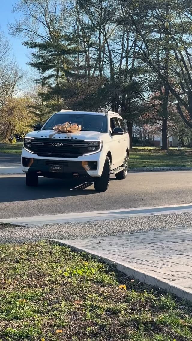 Instagram post from lfgauto. This post is in position 1.